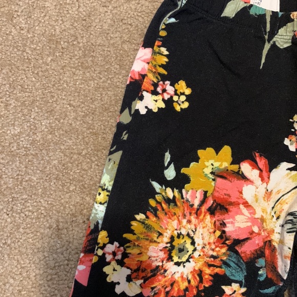 leggings - Picture 2 of 3